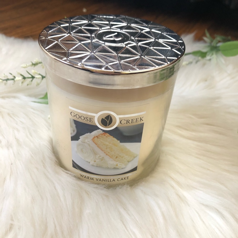 Goose Creek Warm Vanilla Cake Candle